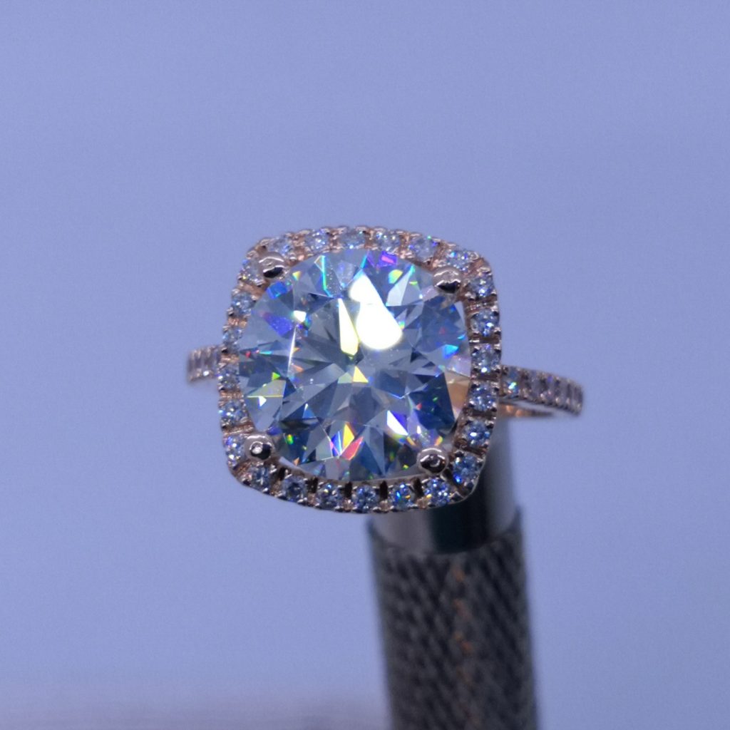 Alcor Ring Square Halo